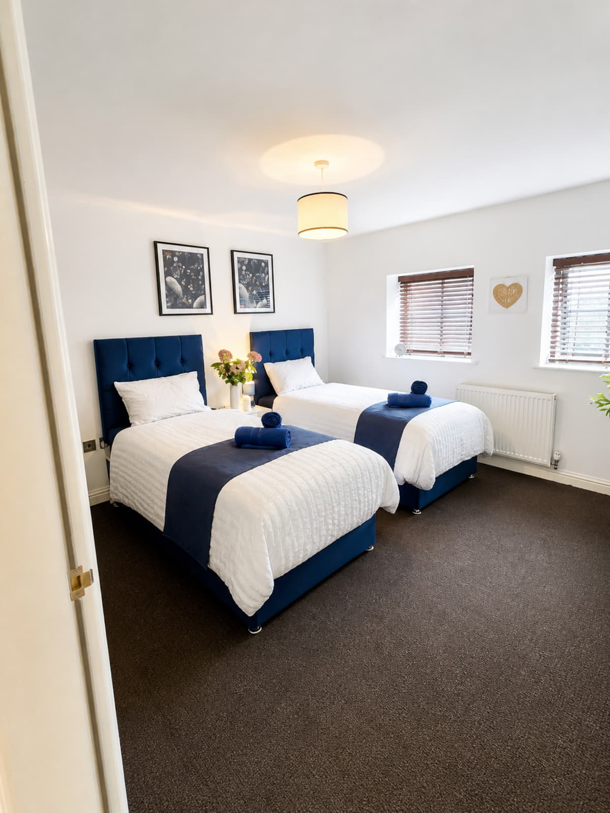 Twin bedroom 2
