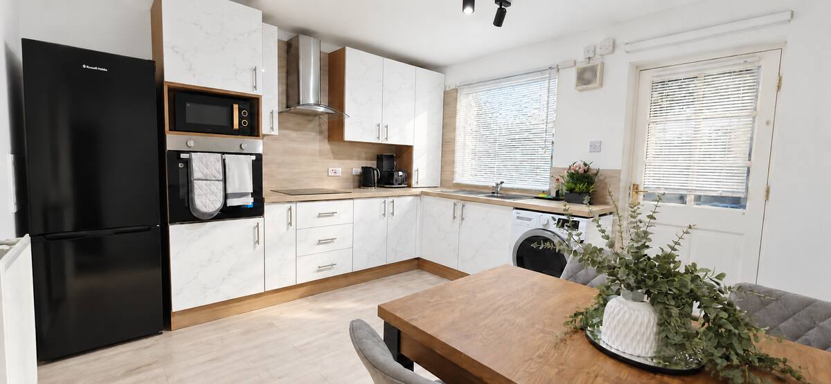 Kitchen and dining area