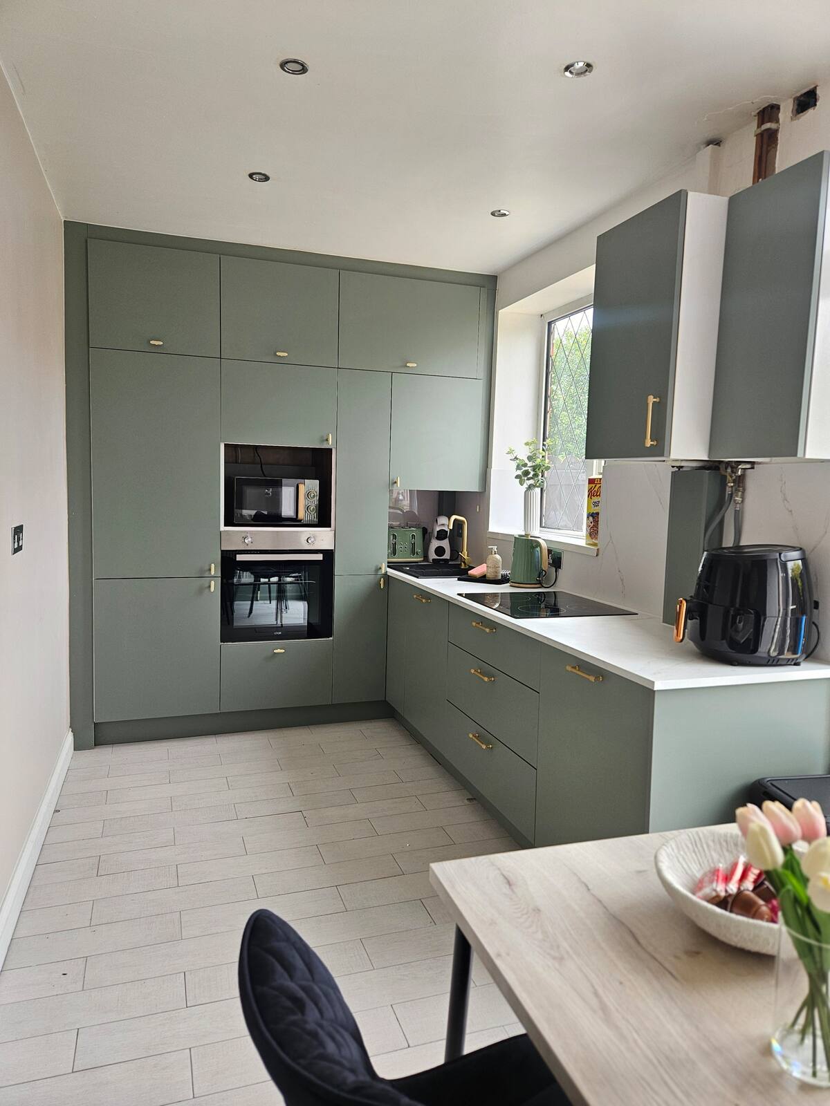 Fully equipped kitchen